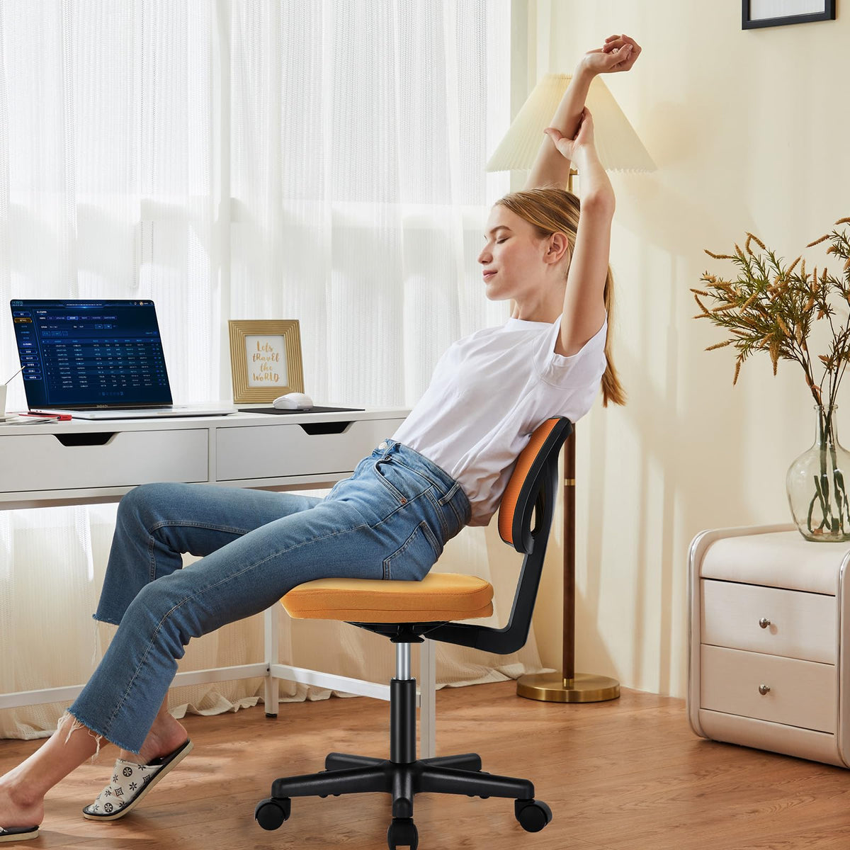 Orange Mesh Ergonomic Low-Back Swivel Office Chair I226